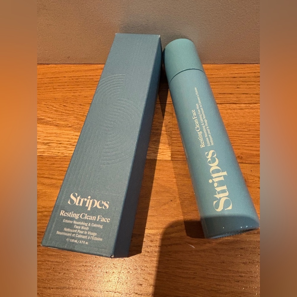 NEW Stripes Beauty Resting Clean Face Cleanser by Naomi Watts. 3.7oz.
